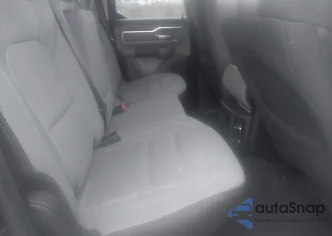 2020 Ram 1500 Big Horn 4X4 6'4 Box z USA, uszkodzony, nr VIN 1C6RRFBGXLN344153